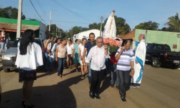 DIA DE NOSSA SENHORA DE FÁTIMA É MARCADO POR PROCISSÕES, MISSAS E BENÇÃO DE NOVA CAPELA