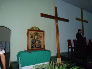 Passagem da Cruz e Imagem de Nossa Senhora na Paróquia Nossa Senhora da Conceição.