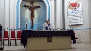 CAMINHADA PENITENCIAL MARCA INICIO DA QUARESMA NA PARÓQUIA SÃO PEDRO DE GUARAÍ